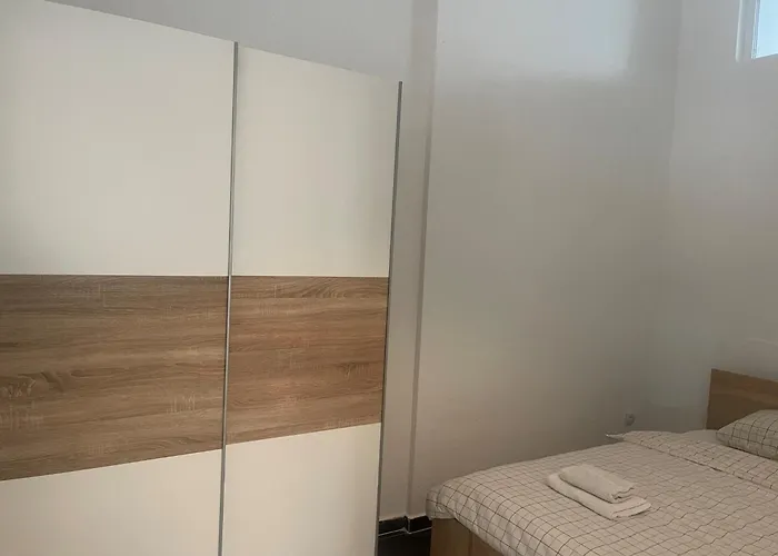 Lion King Lägenhet Neum